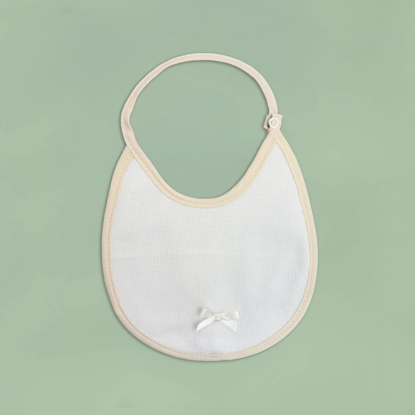 Babete liso com lacinho pérola