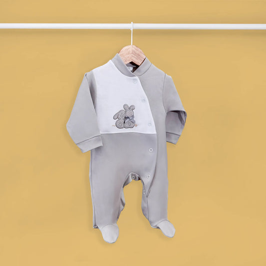 Babygrow de algodão com motivo coelhos tricot com lacinho cinza