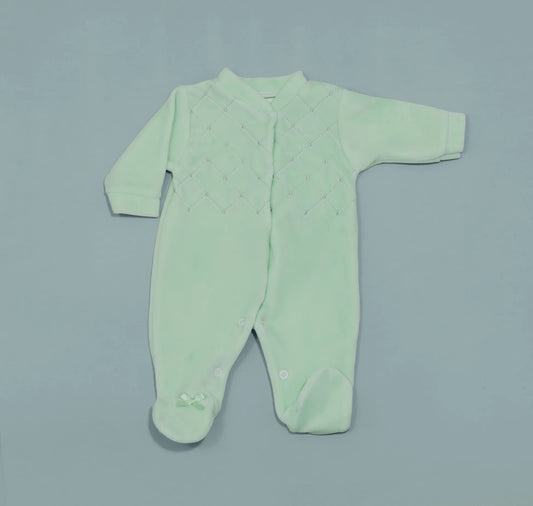 Babygrow de menino com bordado losangos verde