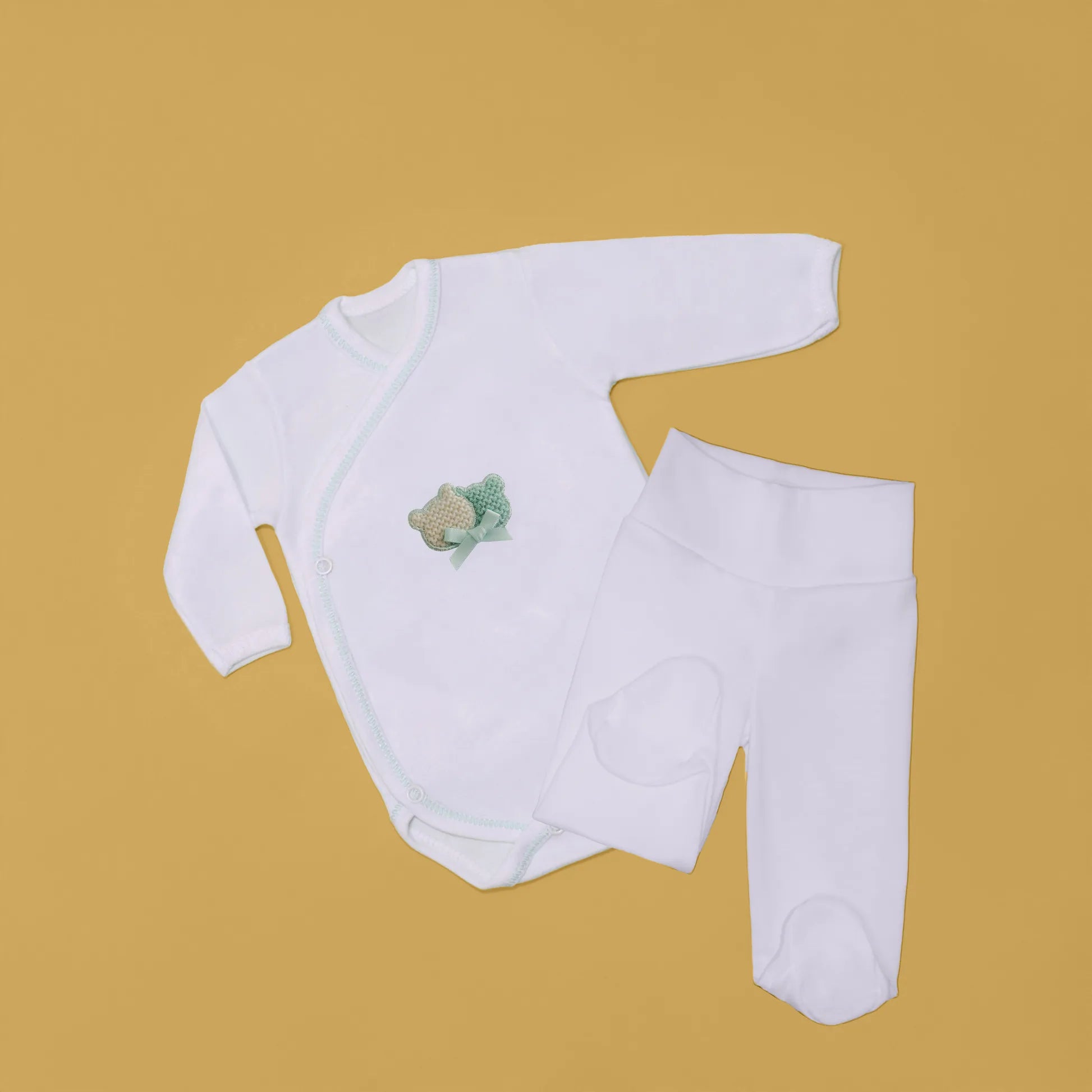 Body de trespasse com collant cardado com motivo ursinhos tricot e lacinho verde