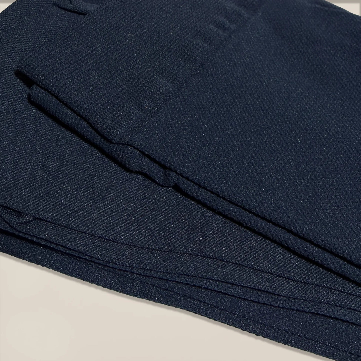 Pormenor de collant de microfibra opaco liso marinho