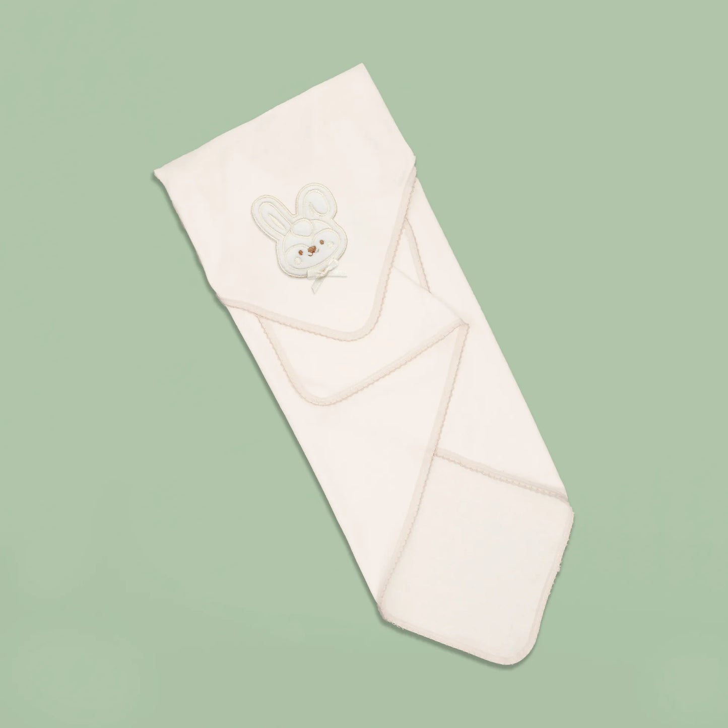 Fralda com motivo coelho em relevo pérola