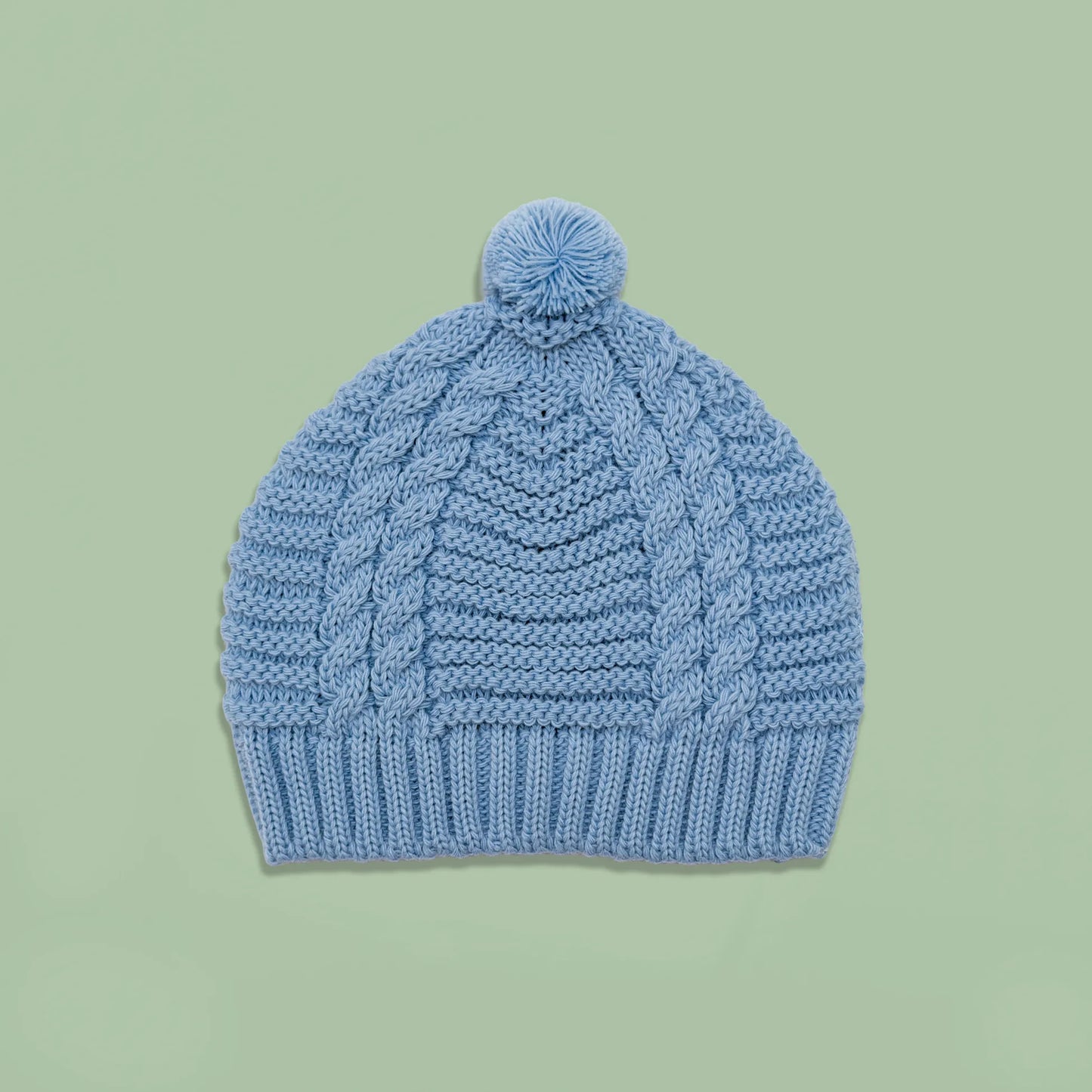 Gorro de malha tricotada com pompom cobalto