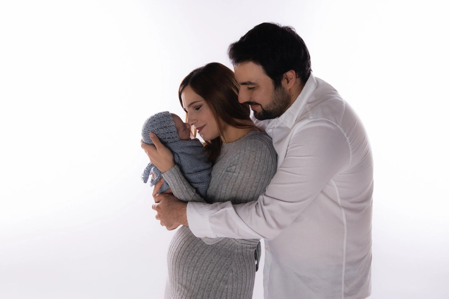 Helena e Diogo, fundadores da Lah Lah, com o filho recém-nascido Gabriel