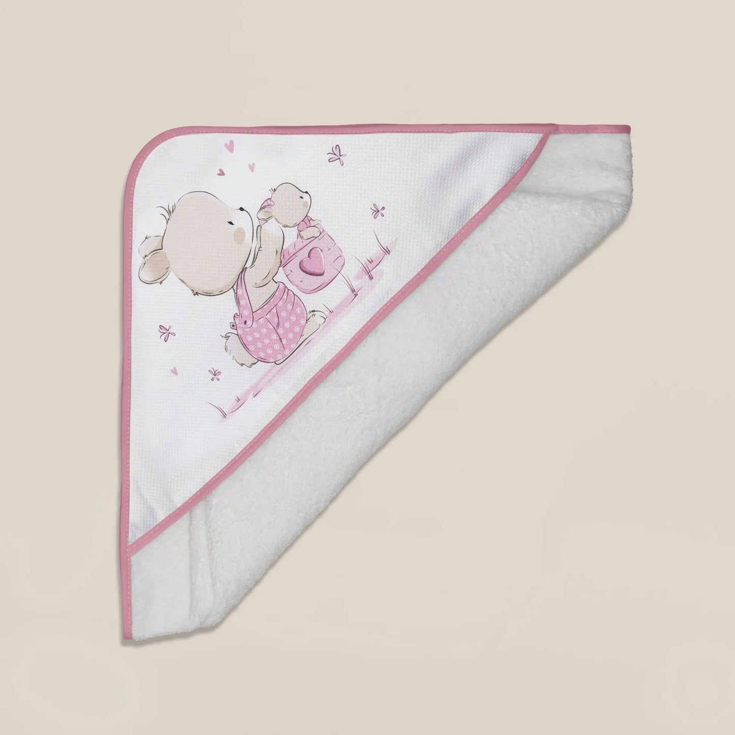 Toalha com motivo coelhinho na cesta rosa