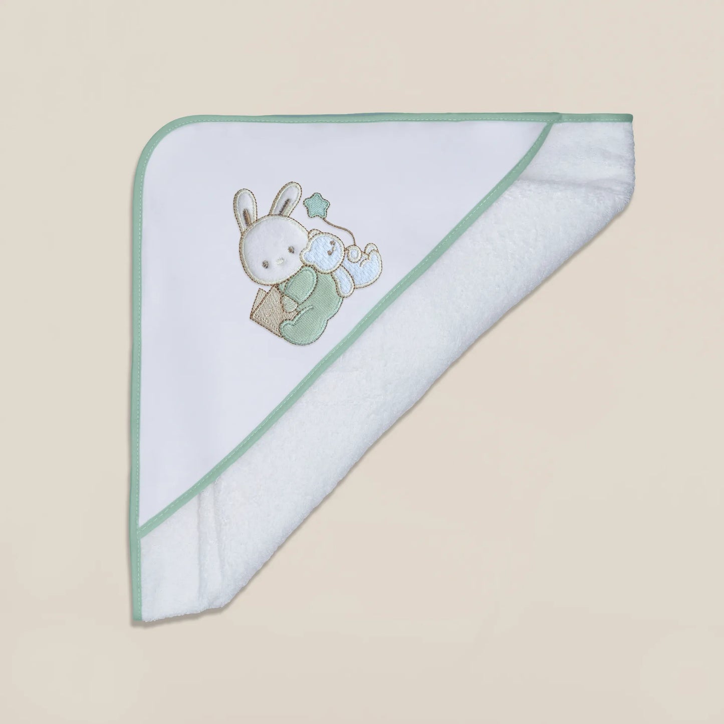 Toalha com motivo coelhinho e ursinho com livro verde